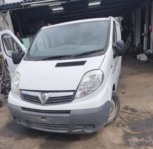 Opel Vivaro 2011 2.0 DCI