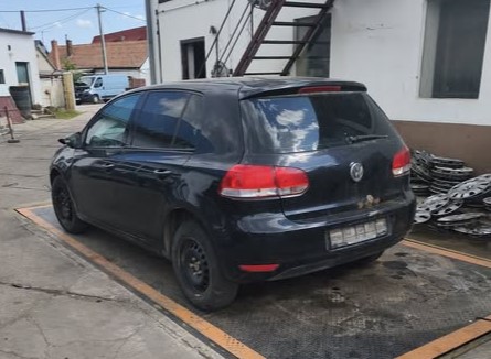 Volkswagen Golf VI 1.6 Benzines BSE 
