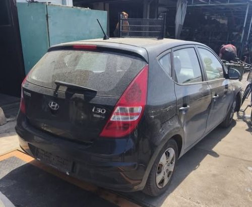 Hyundai I30 2009 évjárat Benzines