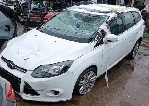 Ford Focus III 2014 1.6 TDCI 6 sebességes