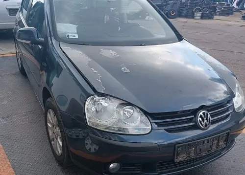 Golf V 1.6 B 8V BSE
