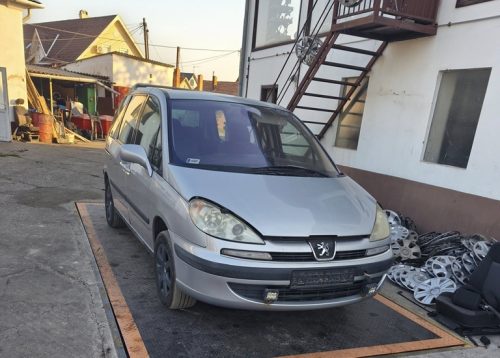 Peugeot 807 2.2 HDI