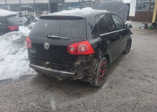 Volkswagen Golf V 1.4 16V benzines